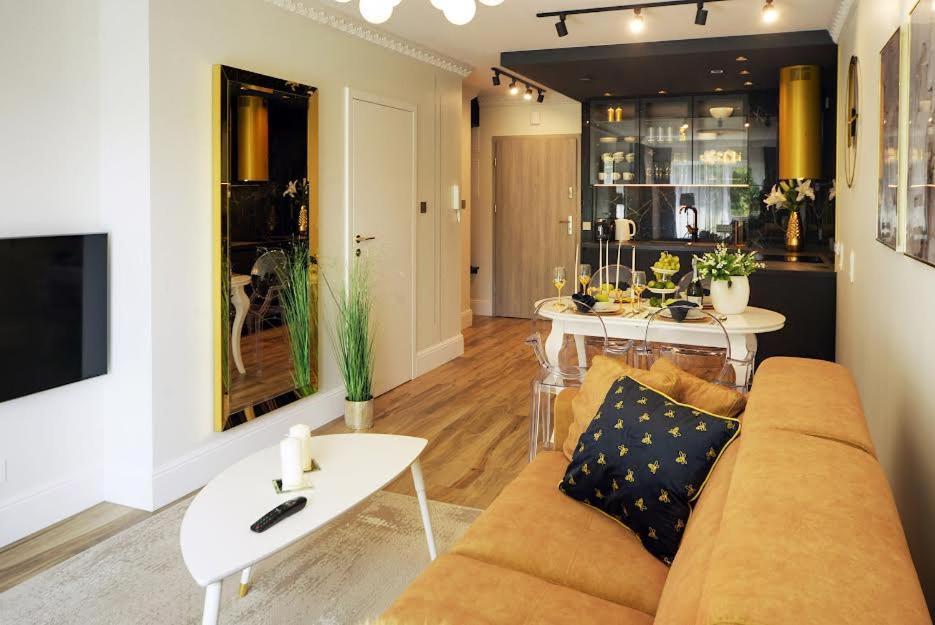 Trevilles Apartamenty - Golden Eye Szklarska Poręba Exteriör bild